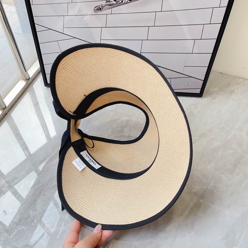 Chanel top hat (152)
